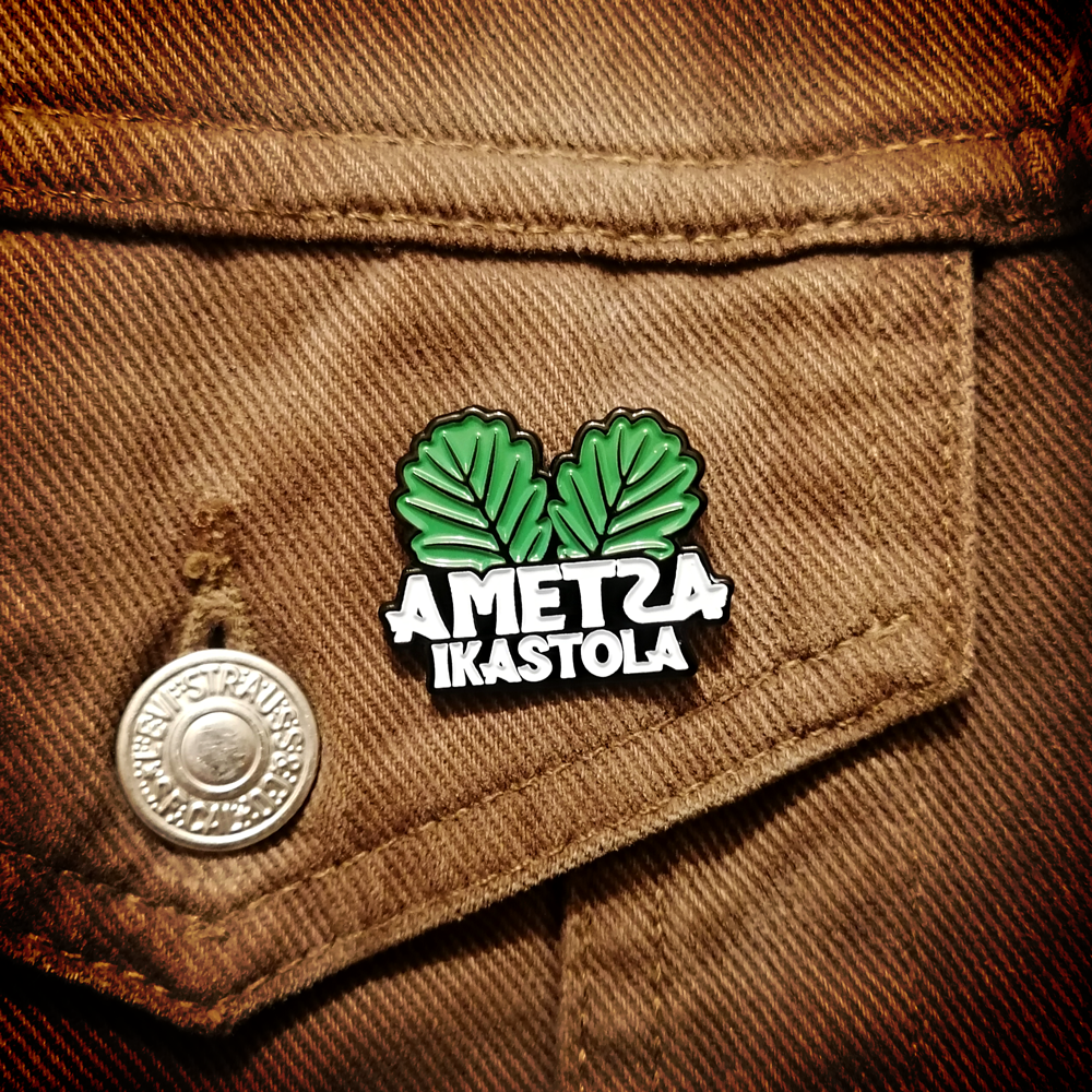 Enamel pin design for the Basque school Ametza Ikastola